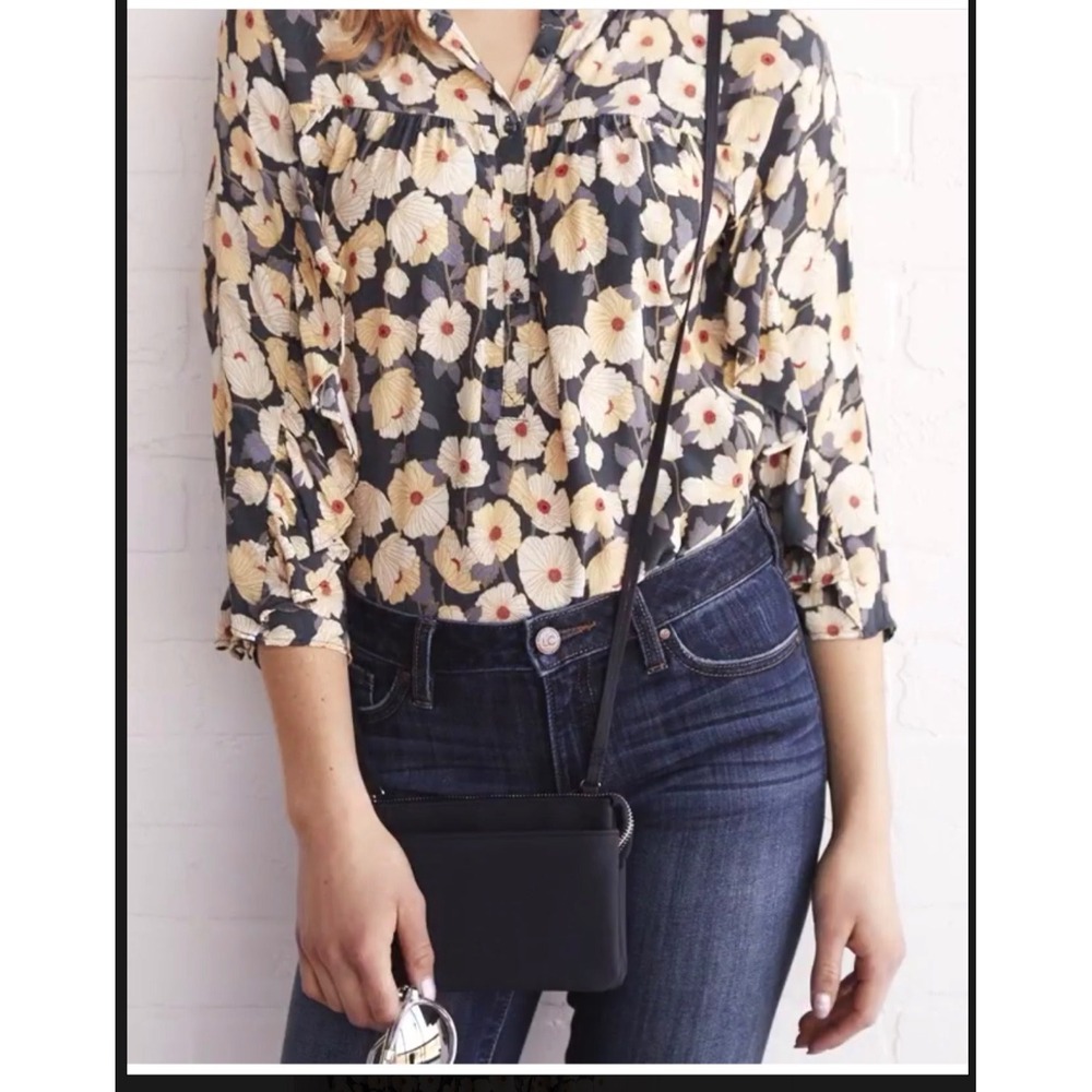 LC Lauren Conrad Floral Ruffle Sleeve Blouse XL Charcoal Yellow Poppy Print Top
